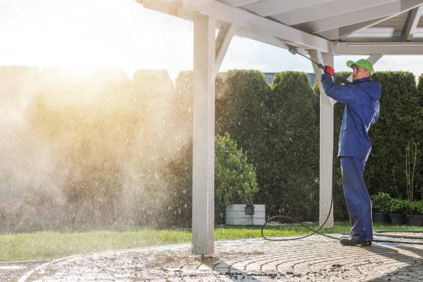Best Playground Equipment Cleaning  in East San Gabriel, CA